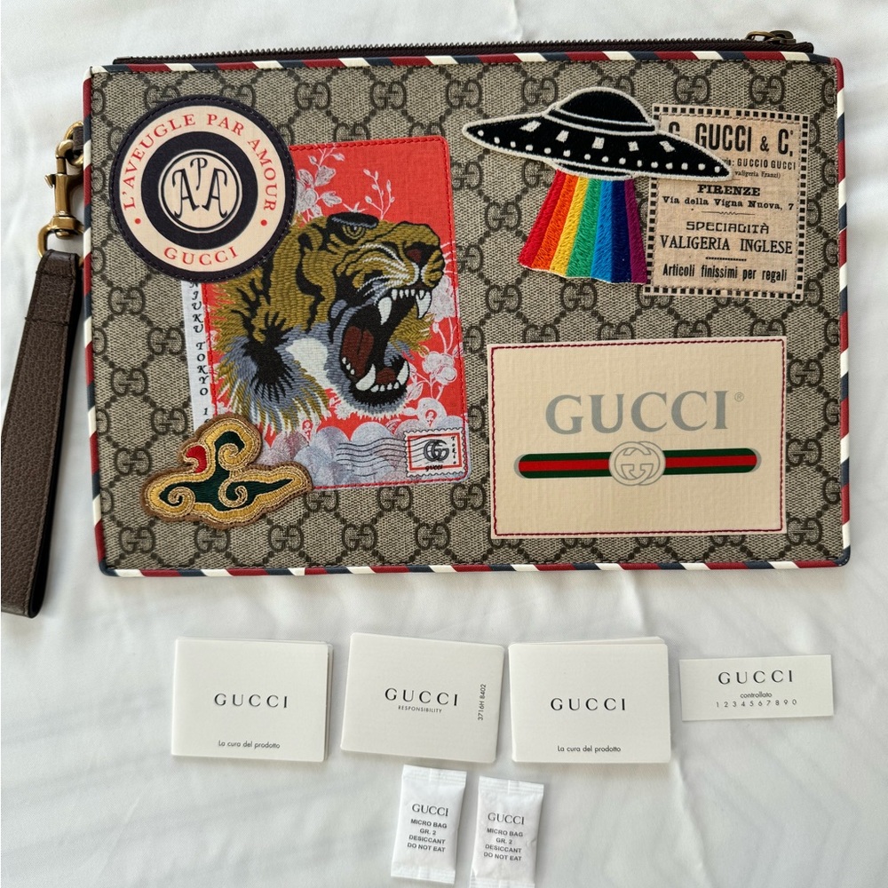 GUCCI- courier canvas pouch with patches
